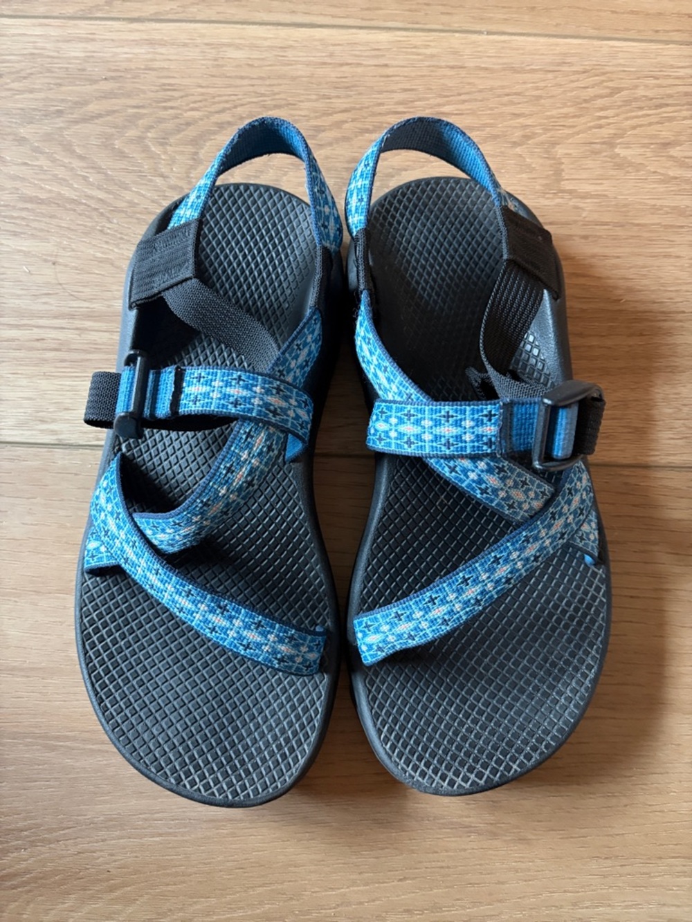 Vibram Blue Patterned Webbing Sport Sandals